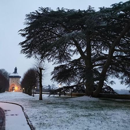 Cosy T1 ! Proche Commerces Et Axes Routiers Chateau Renault Bagian luar foto